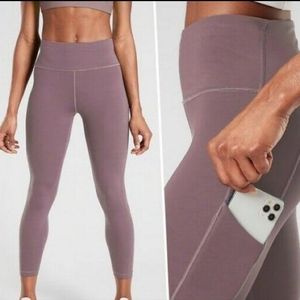 Athleta Ultimate Stash Pocket 7/8 legging size XL